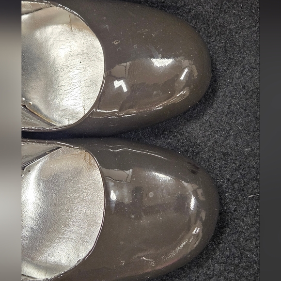 BCBG Paris heels in brown - Picture 4 of 6